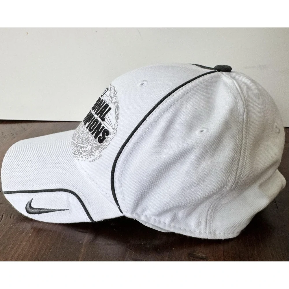 Alabama Crimson Tide Hat Mens One Size White NCAA Football Nike 2009 Champs